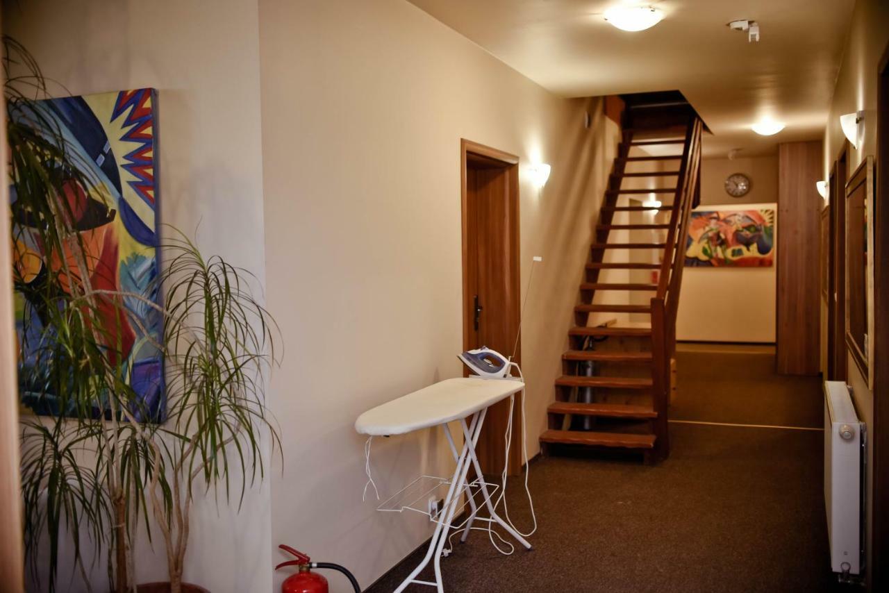Kolumny 217- Tanie Noclegi Pracownicze, Parking Bezplatny Homestay *