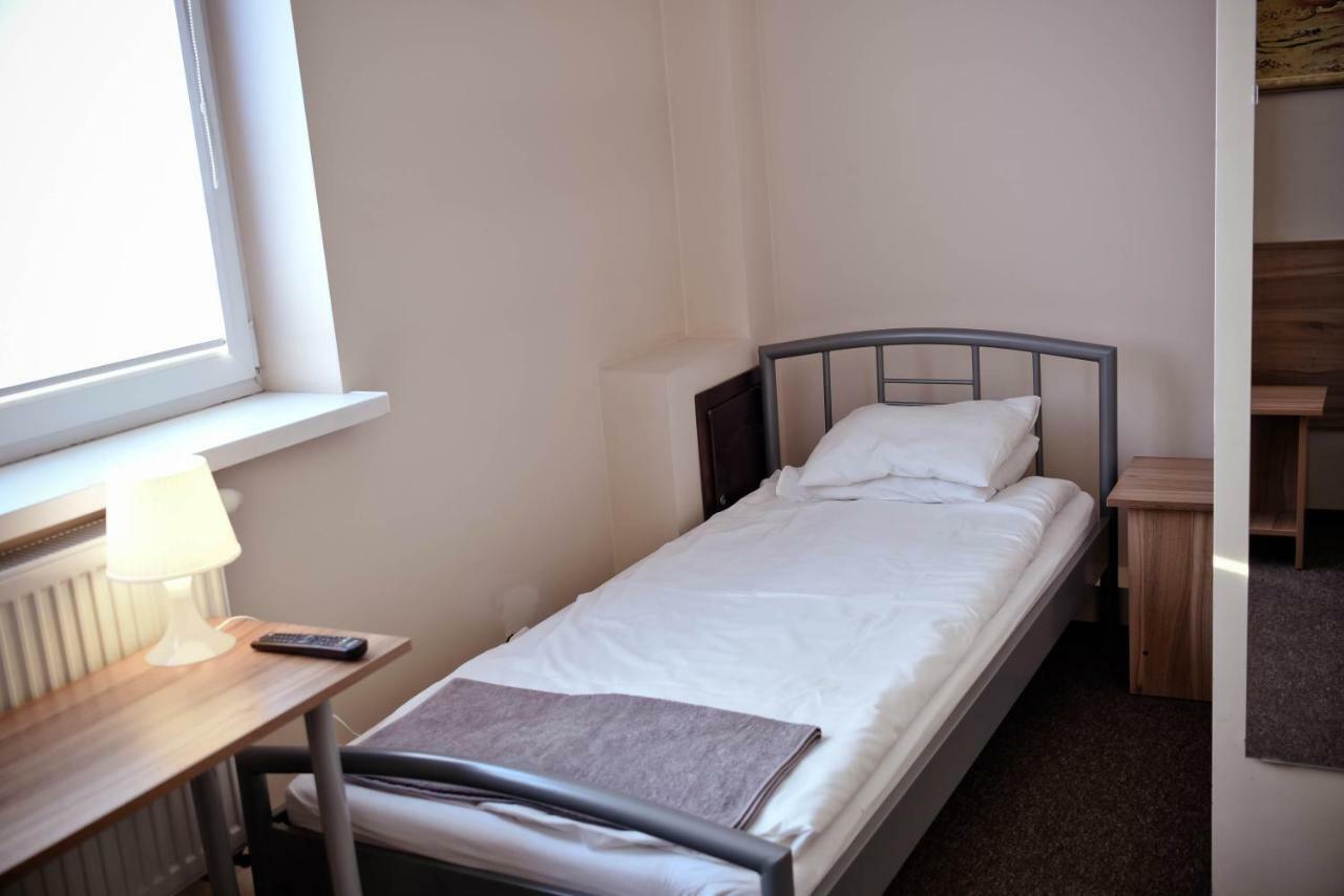 Homestay Kolumny 217- Tanie Noclegi Pracownicze, Parking Bezplatny