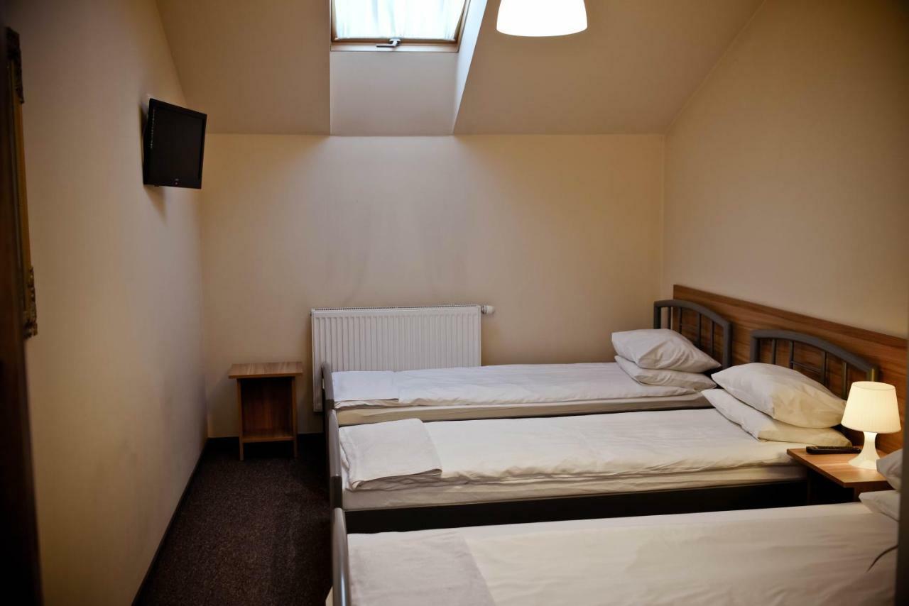 Kolumny 217- Tanie Noclegi Pracownicze, Parking Bezplatny Homestay